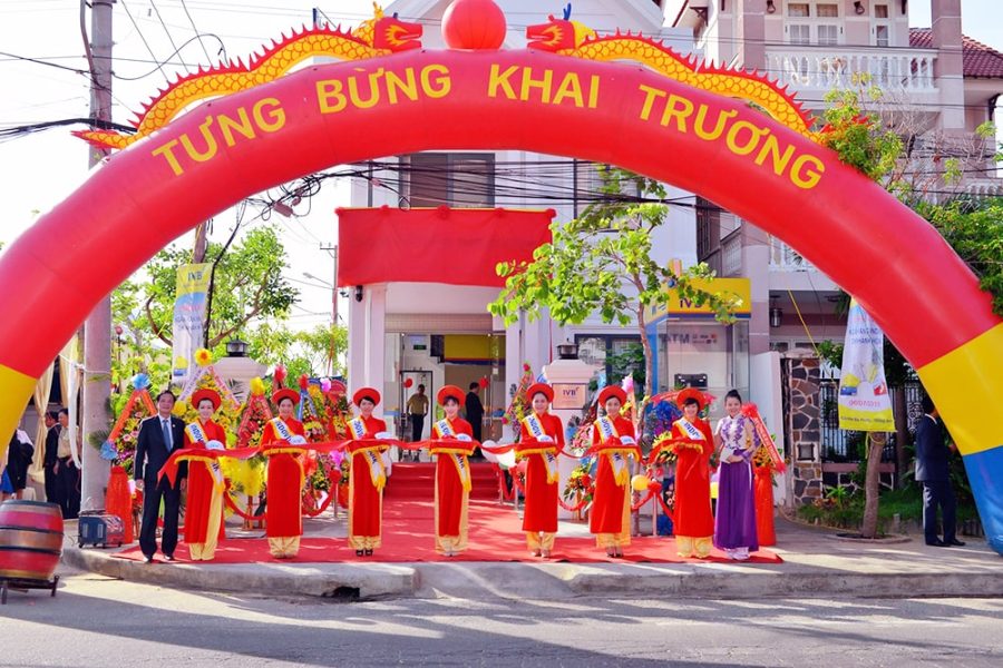 những điều cần chuẩn bị tổ chức lễ khai trương