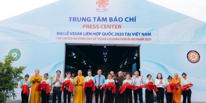 10 Cách Trang Trí Lễ Khai Trương Gây Ấn Tượng 2026